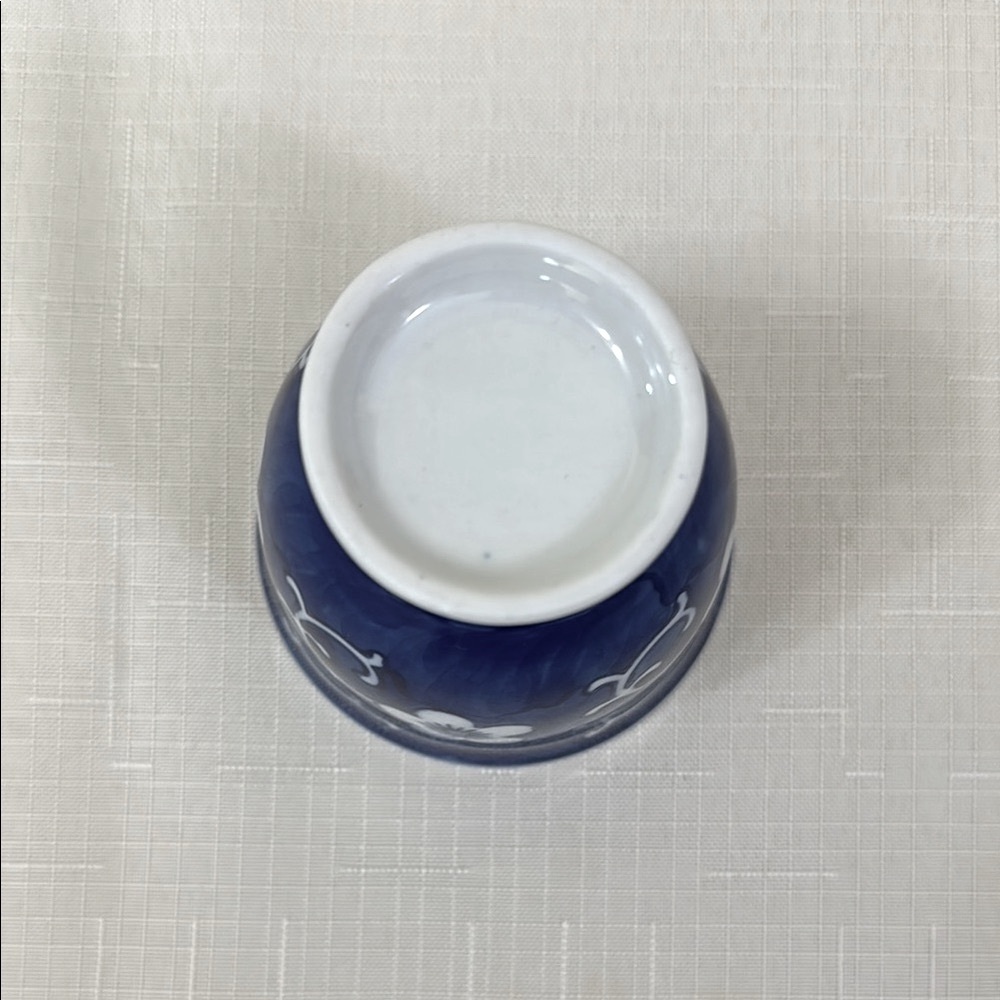 Elegant Blue Floral Tea Cup - Picture 5 of 7